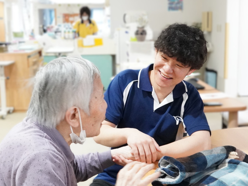 イメージ：社会福祉法人聖風会先輩からのメッセージ